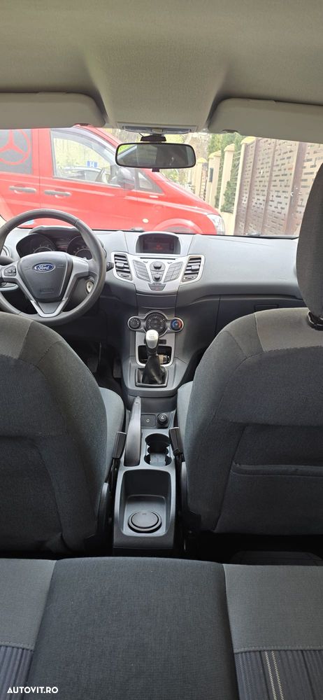Ford Fiesta - 8