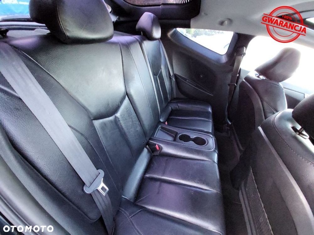 Hyundai Veloster - 23