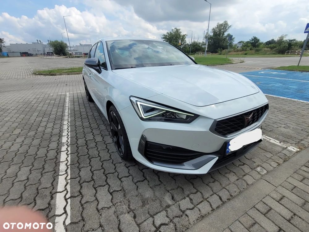 Cupra Leon 2.0 TSI DSG - 2