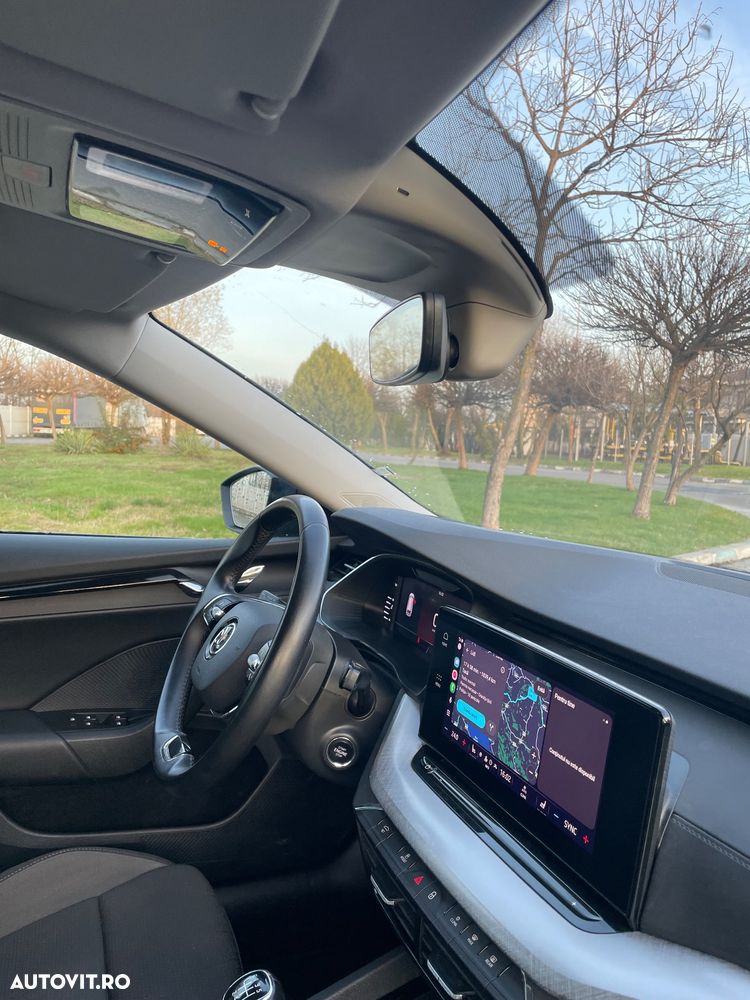 Skoda Octavia Combi 2.0 TDI Tour - 20