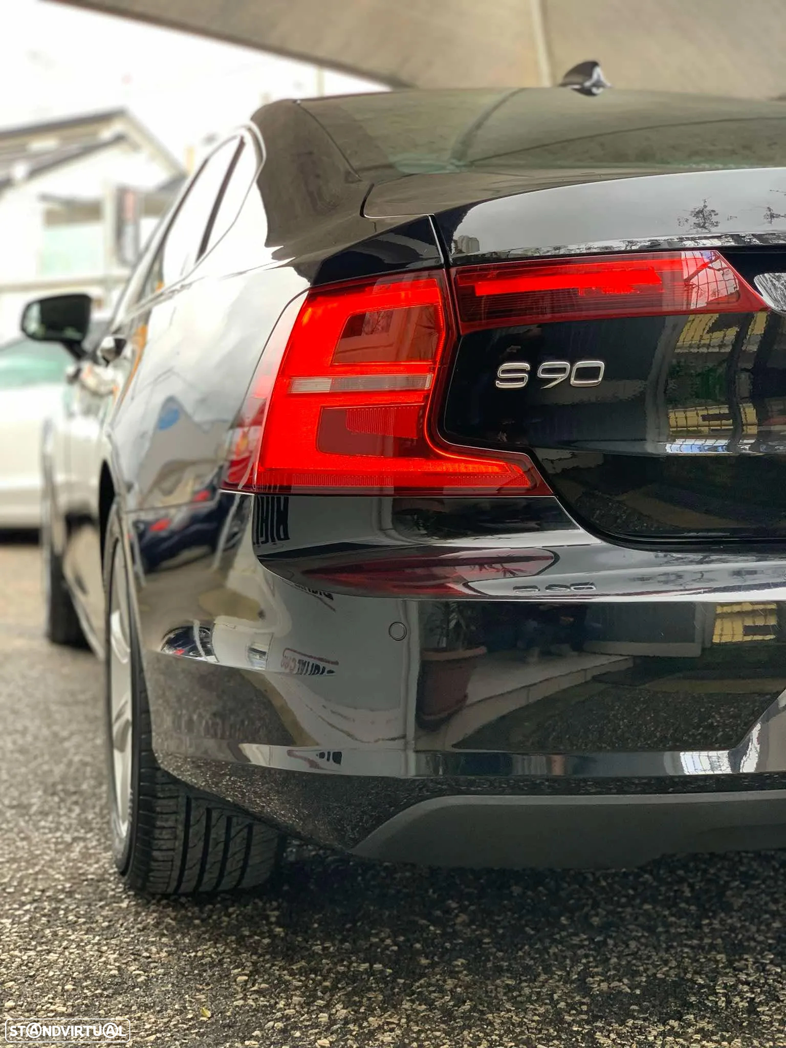 Volvo S90 2.0 D4 Momentum Plus Geartronic - 10