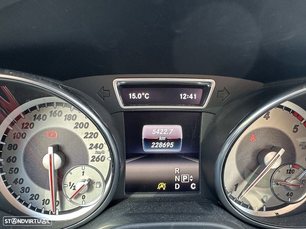 Mercedes-Benz CLA 180 - 15