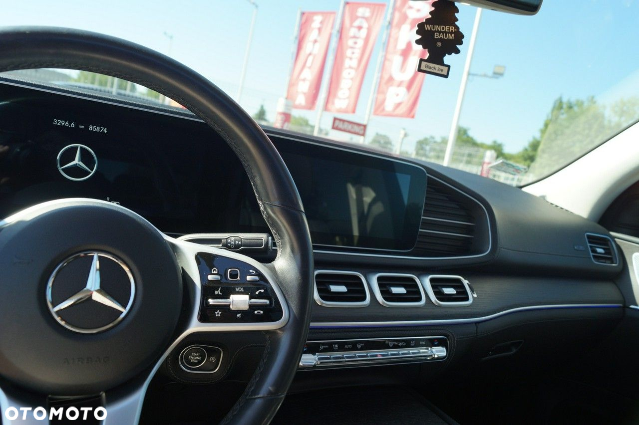 Mercedes-Benz GLE - 32