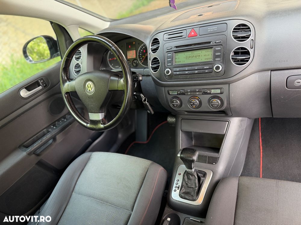 Volkswagen Golf Plus 1.9 TDI DSG Goal - 9