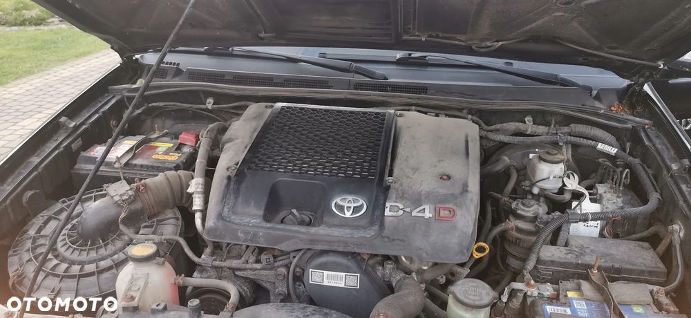 Toyota Hilux 3.0 D-4D SR5-X Platinium - 17