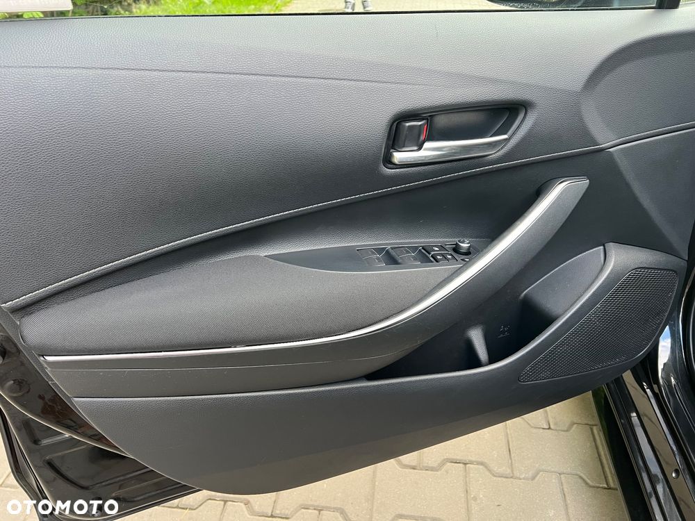 Toyota Corolla 1.8 Hybrid GPF Comfort - 12