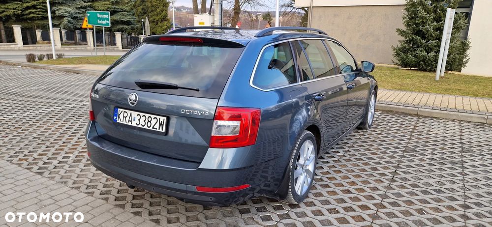 Skoda Octavia 2.0 TDI Style DSG - 5