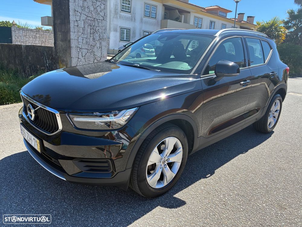 Volvo XC 40 2.0 D3 Momentum - 1