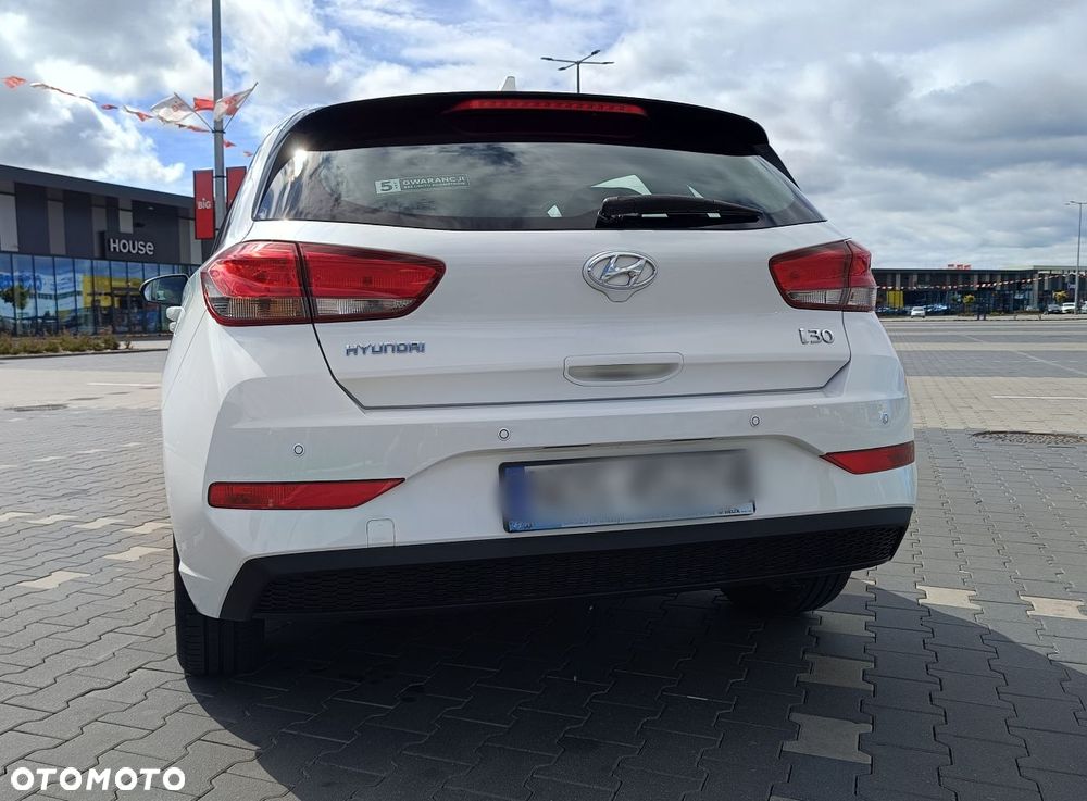 Hyundai i30 1.5 DPI Classic + - 14