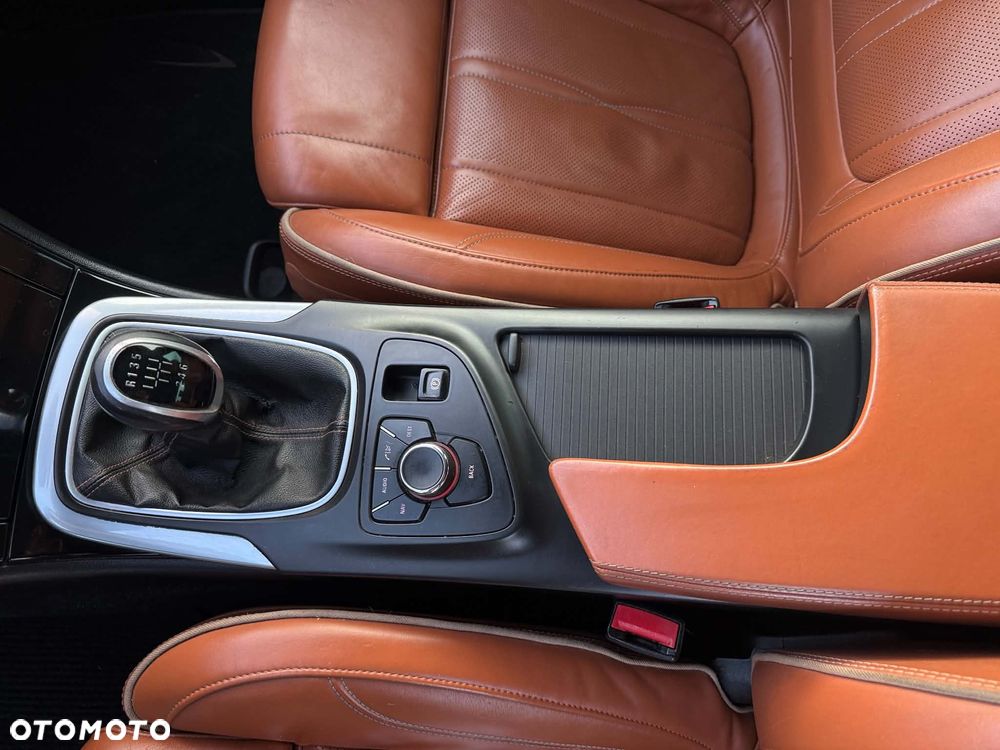 Opel Insignia - 4