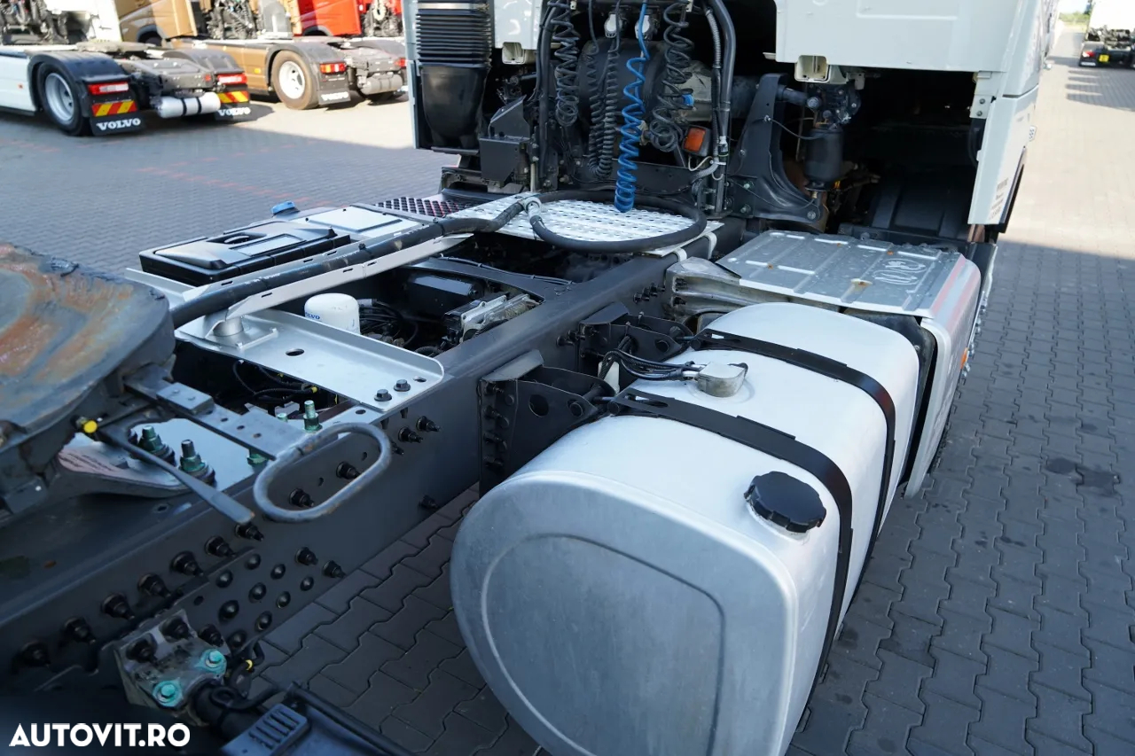 Volvo FH 500 / CABINĂ JOSĂ / SISTEM HIDRAULIC / CONTRACT DE SERVICE POST-SERVICE - 15