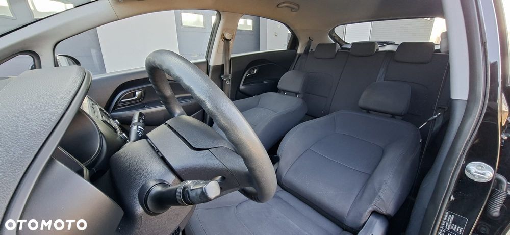 Kia Rio 1.2 Attract - 20