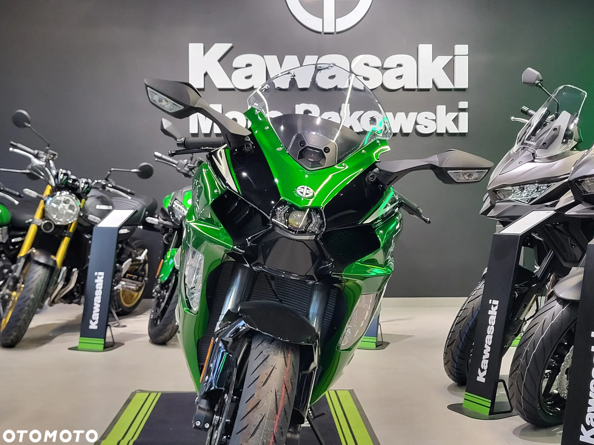 Kawasaki Ninja H2 SX - 10