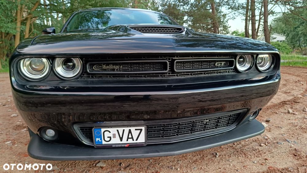 Dodge Challenger - 9