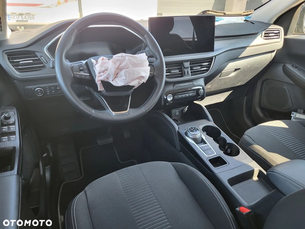Ford Kuga - 13