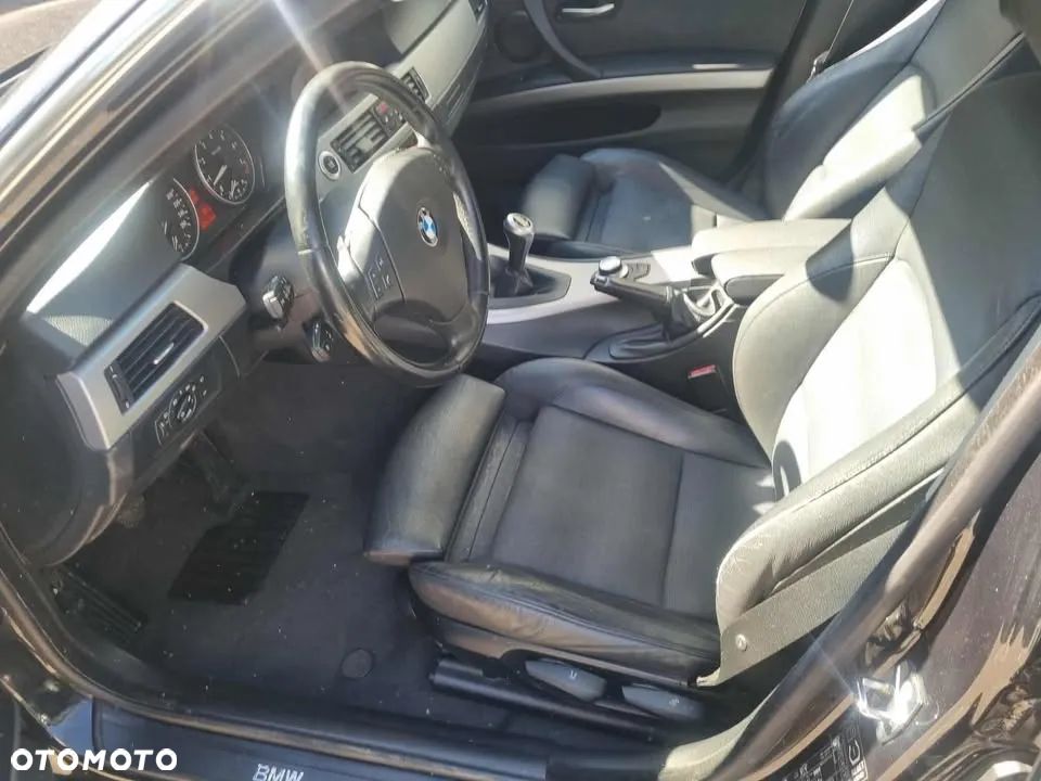 BMW Seria 3 325i - 10