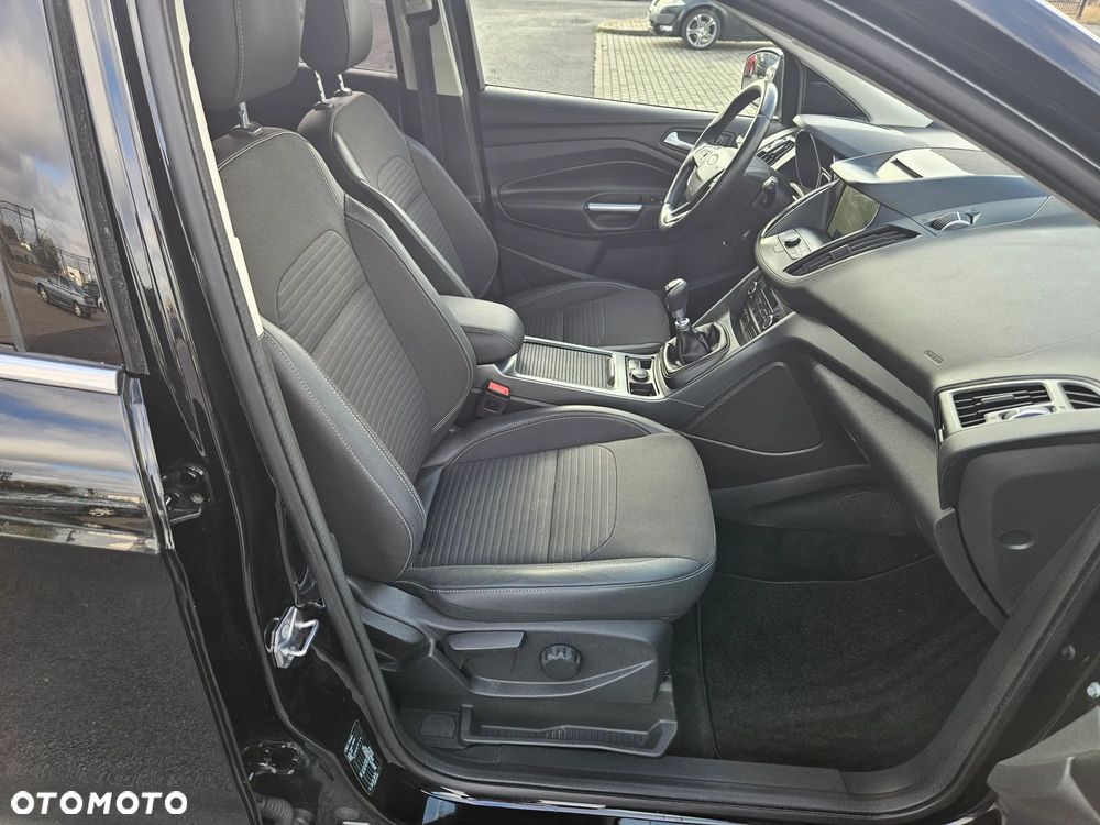 Ford Kuga - 14