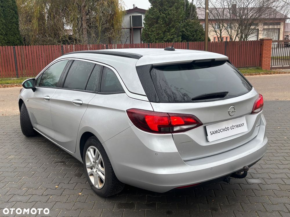 Opel Astra - 16