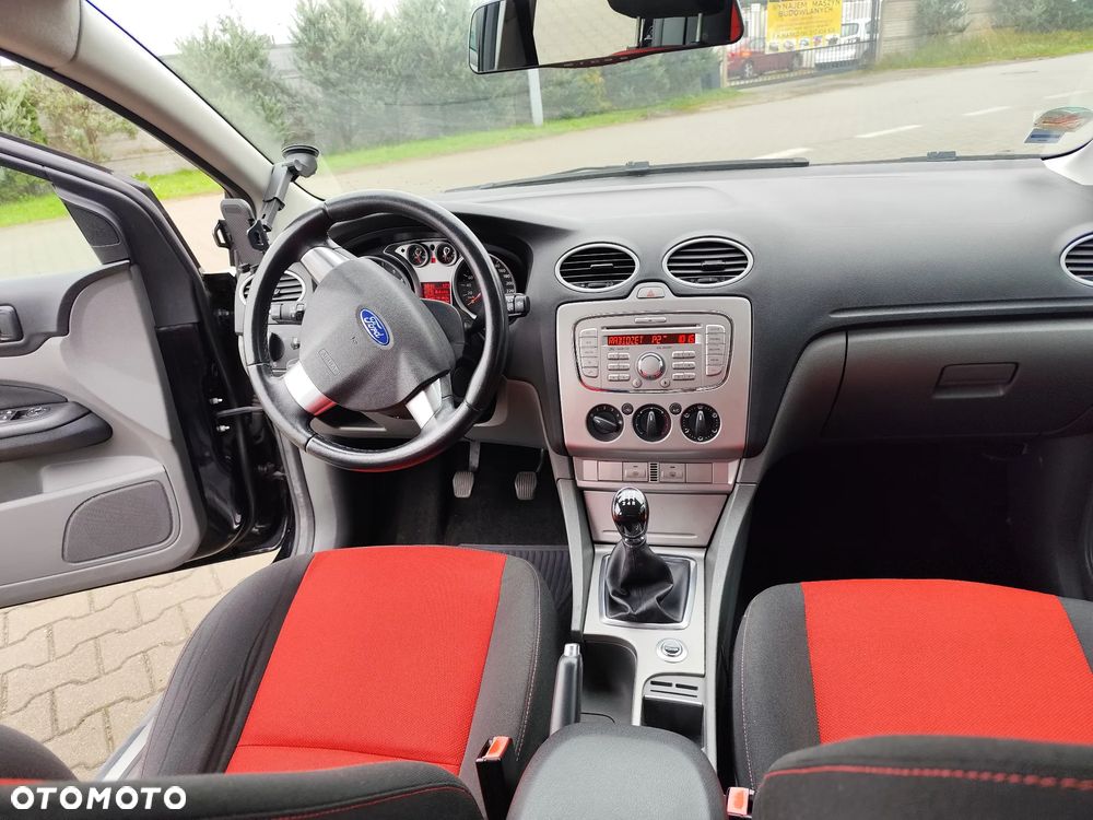 Ford Focus 1.6 Trend - 9