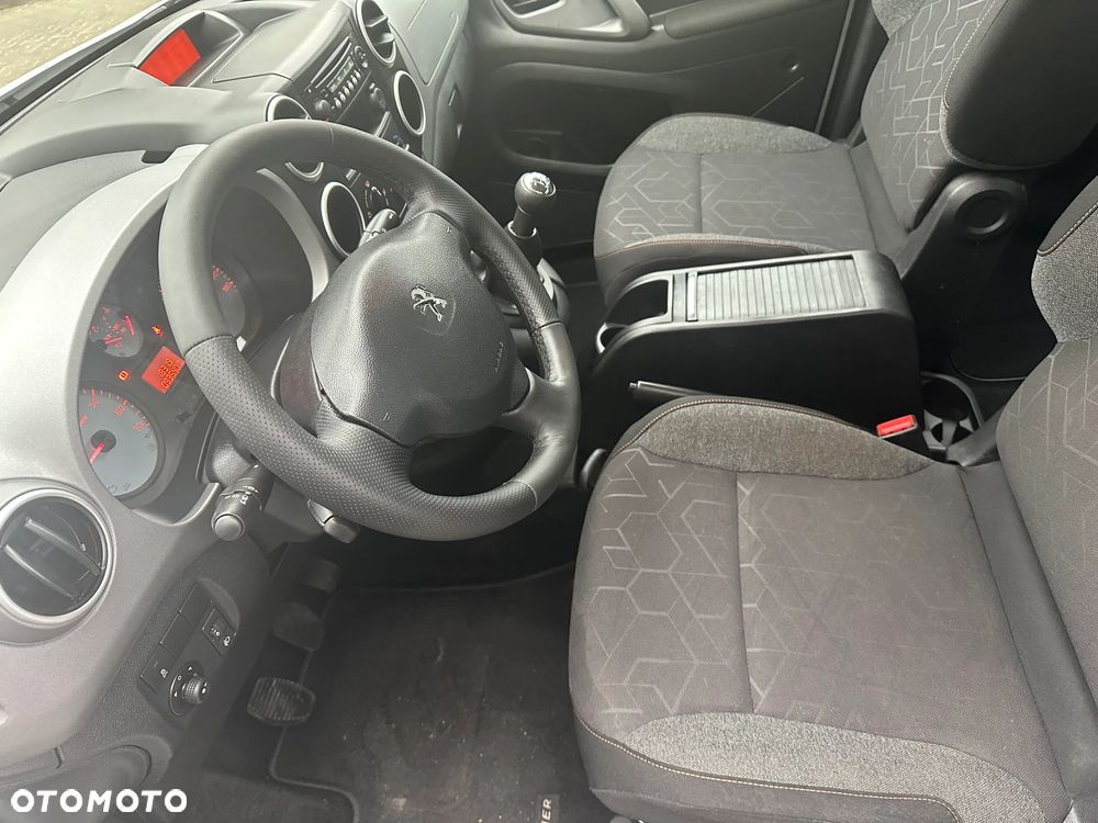 Peugeot Partner 98 VTi Style - 2