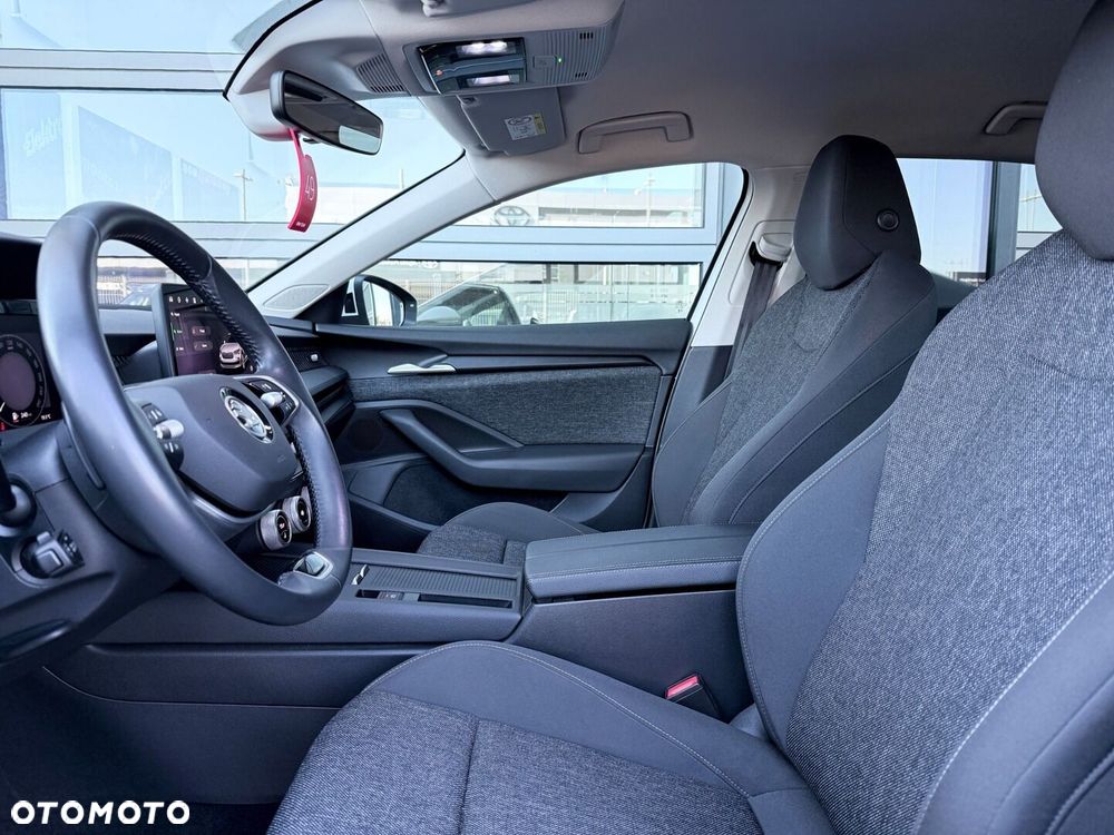 Skoda Superb 2.0 TDI SCR Essence DSG - 26