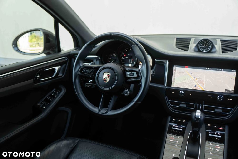 Porsche Macan T - 20