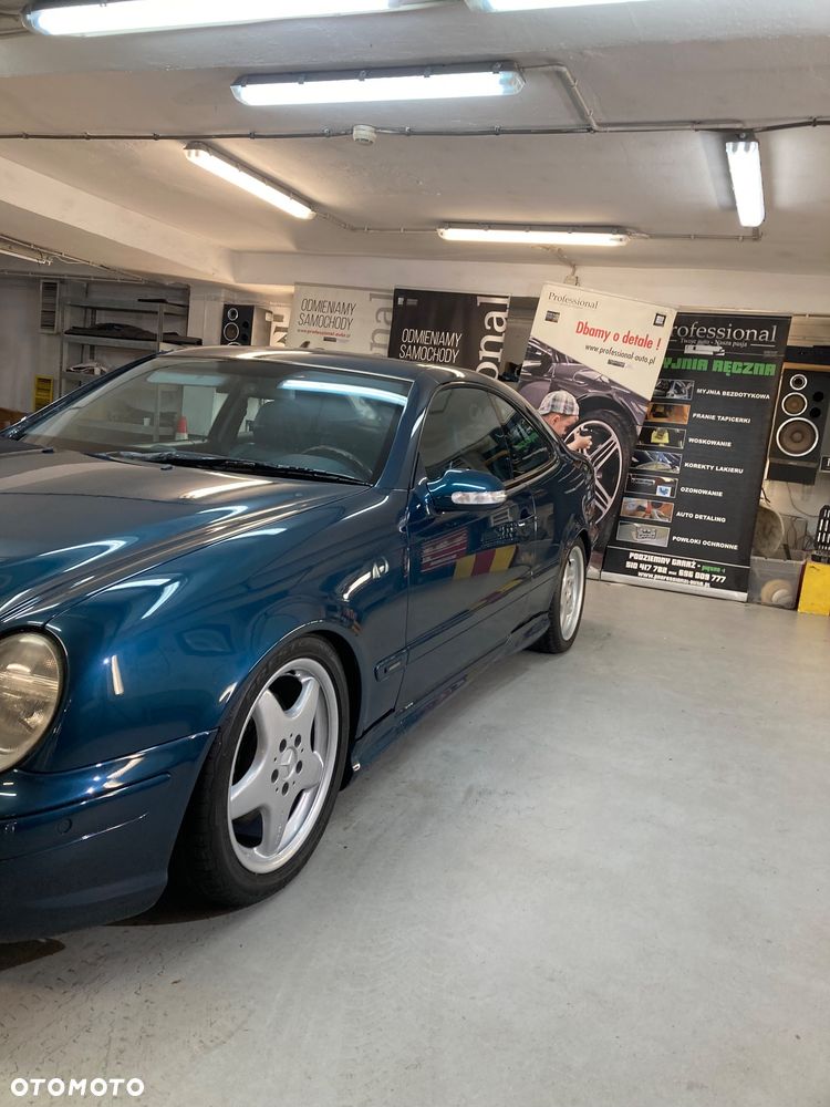 Mercedes-Benz CLK - 3