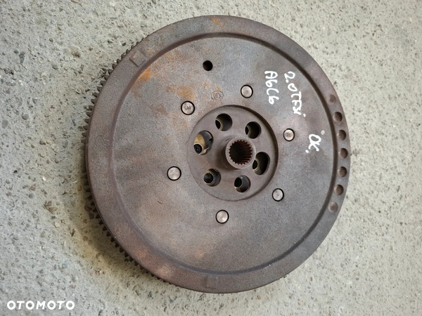 Koło Dwumasowe Zamachowe Sprzęgło 06D105317B LUK Audi 2.0TFSI