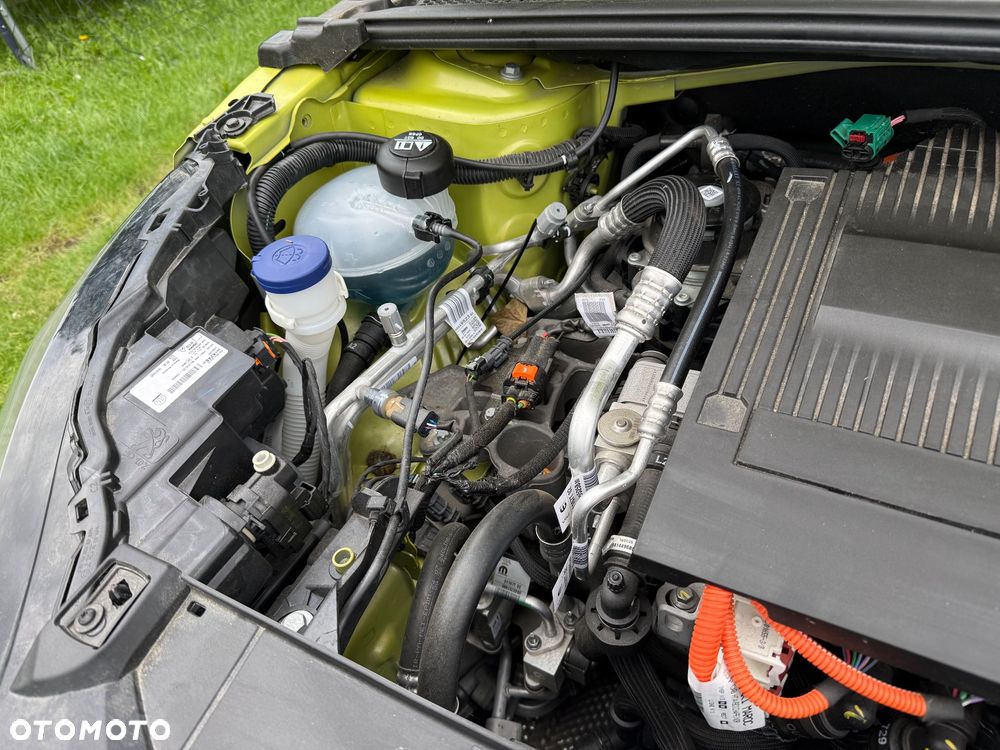Peugeot 208 Elektromotor 136 Allure Pack - 18