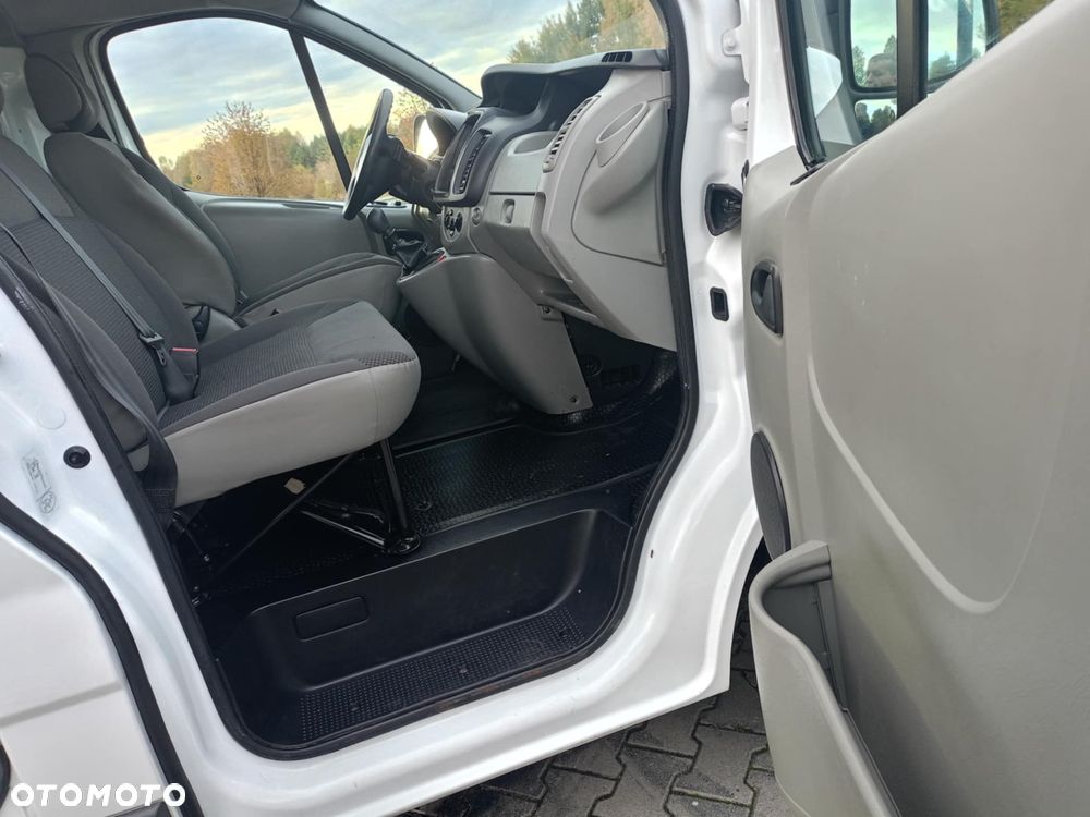 Renault Trafic - 14
