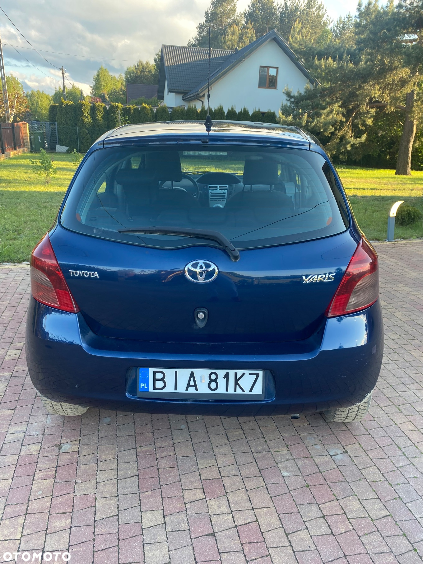 Toyota Yaris 1.0 Luna - 4