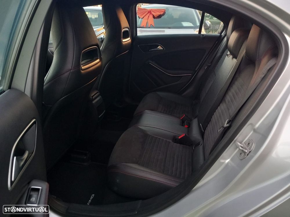 Mercedes-Benz A 180 d AMG Line - 18