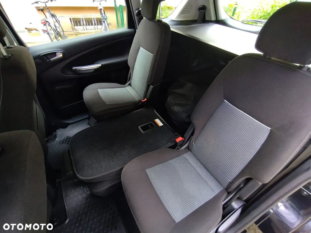 Ford S-Max 2.0 TDCi DPF Titanium - 22