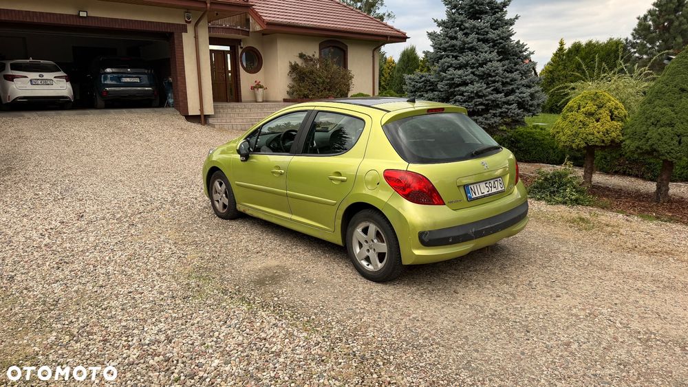 Peugeot 207 1.4 16V Trendy - 5