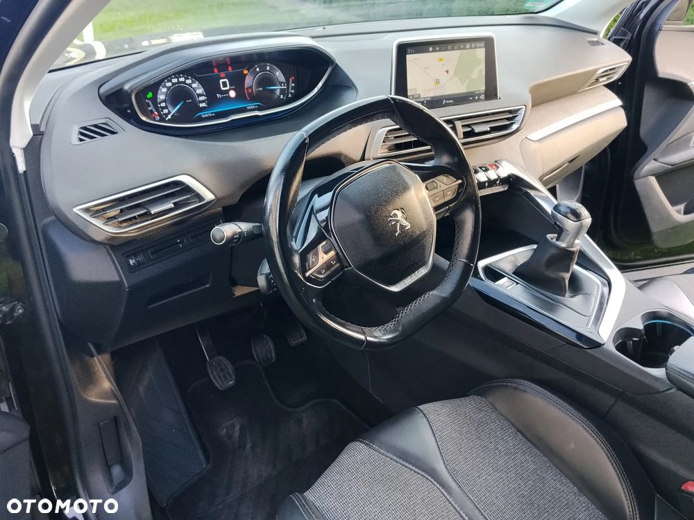Peugeot 3008 2.0 BlueHDi Allure S&S - 23