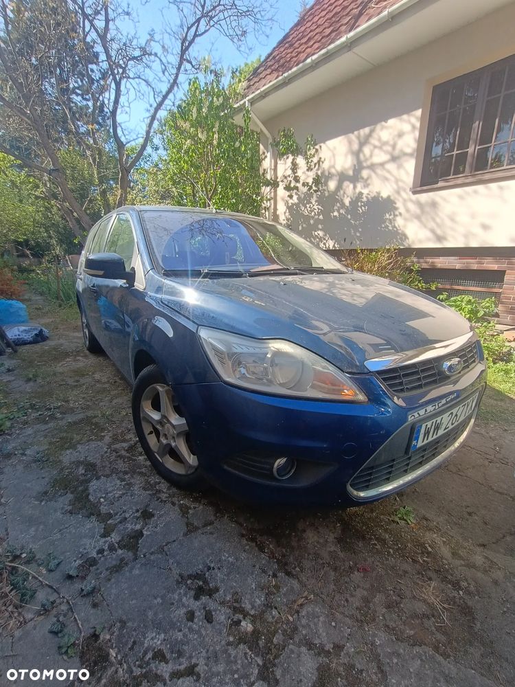 Ford Focus 2.0 TDCi Ghia DPF - 11