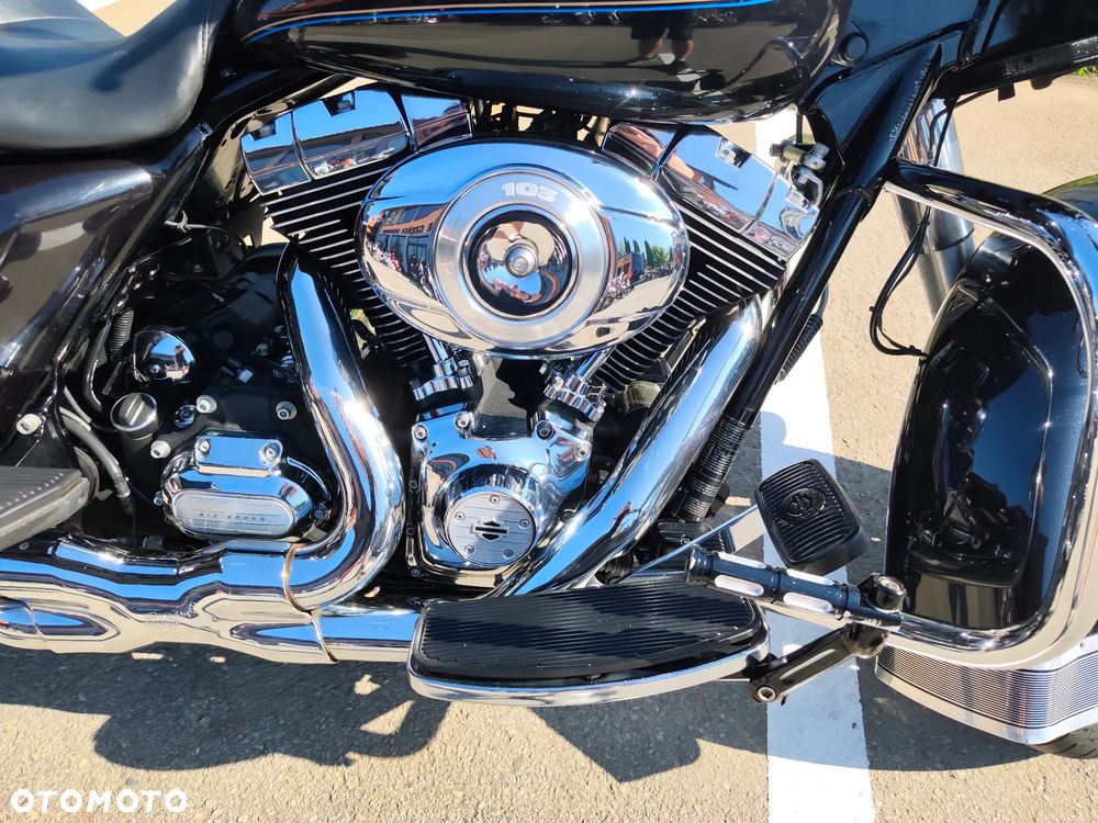 Harley-Davidson Touring Road King - 23