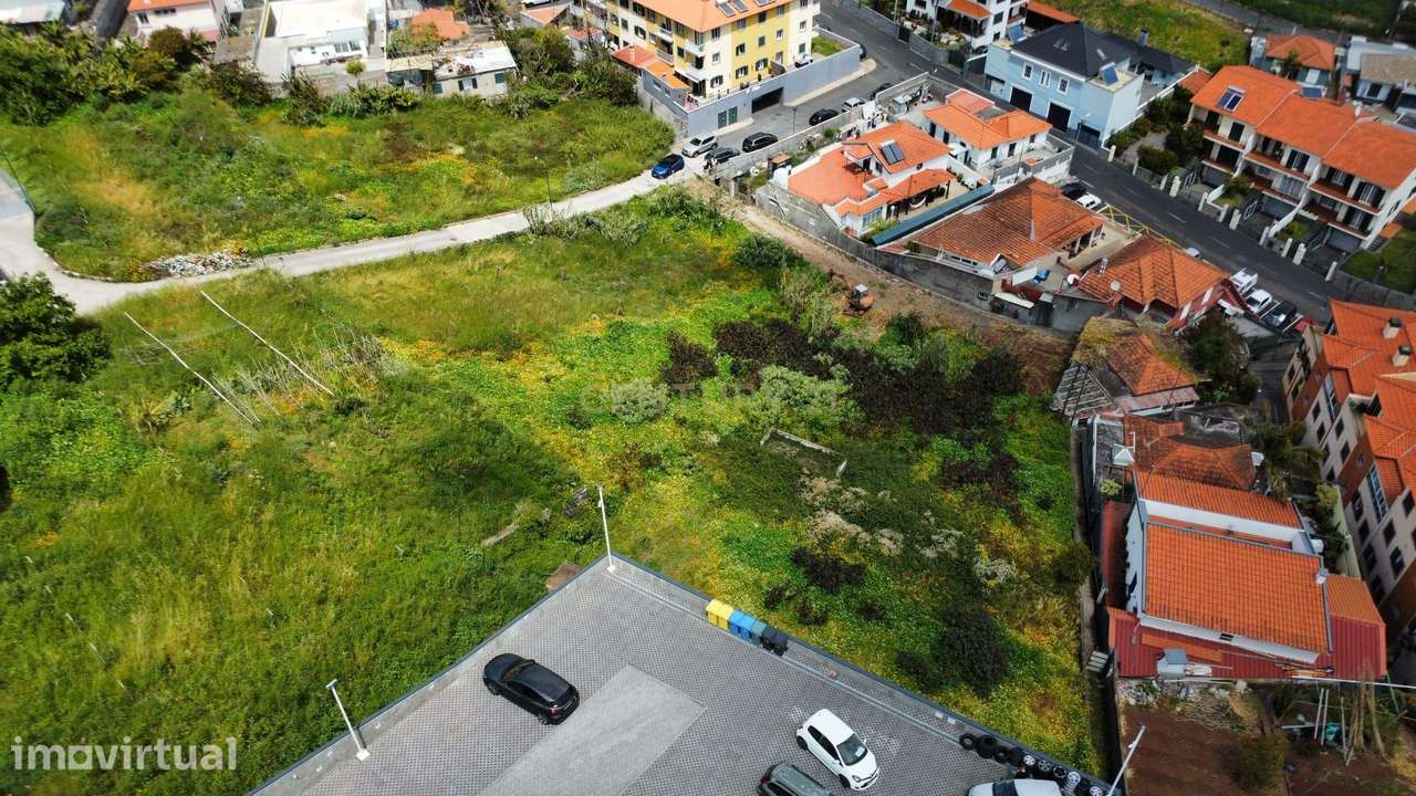 Terreno com Projeto Aprovado · 15 Apartamentos T2 · Santo António, Fun - Grande imagem: 5/6