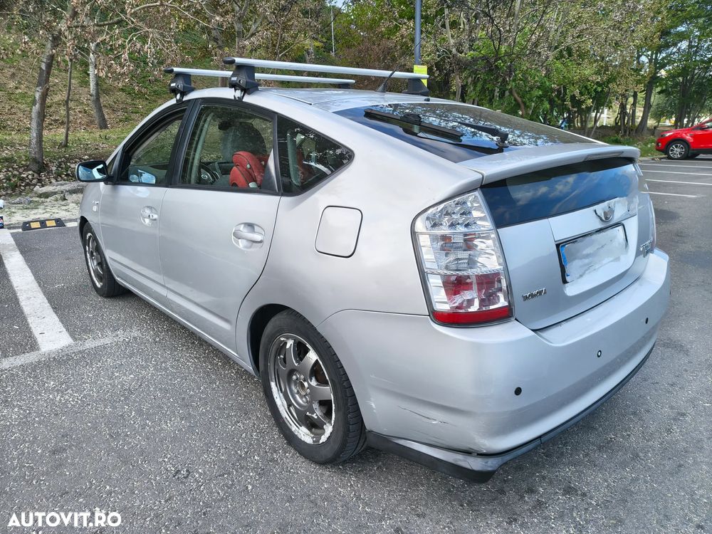 Toyota Prius - 2