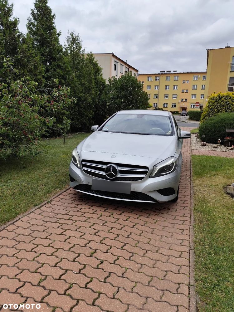 Mercedes-Benz Klasa A 180 7G-DCT - 3