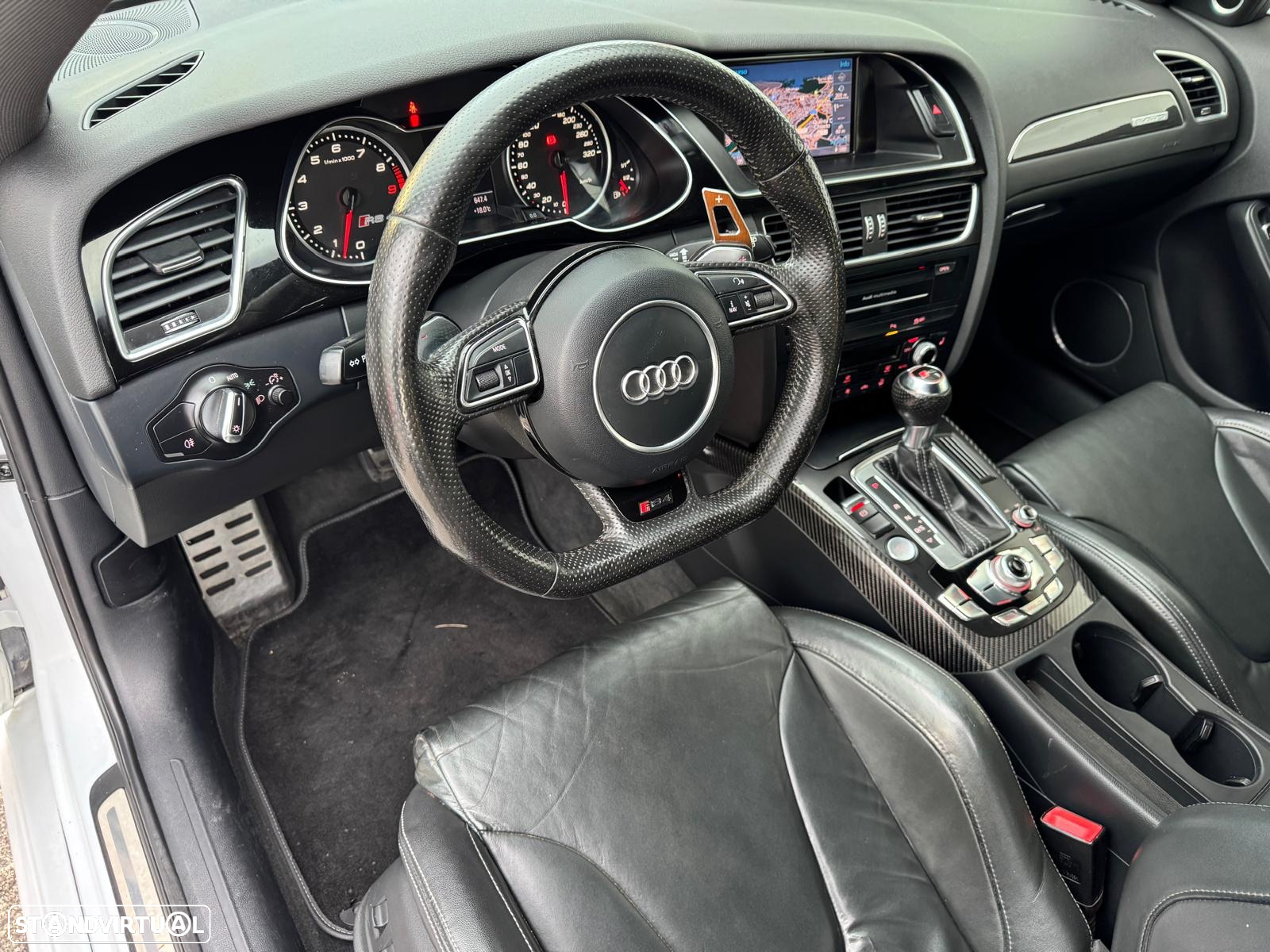 Audi RS4 Avant 4.2 FSi quattro S tronic - 14