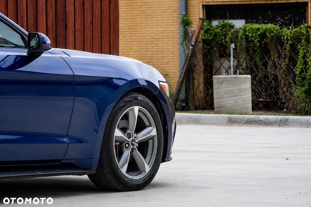 Ford Mustang 3.7 V6 - 10