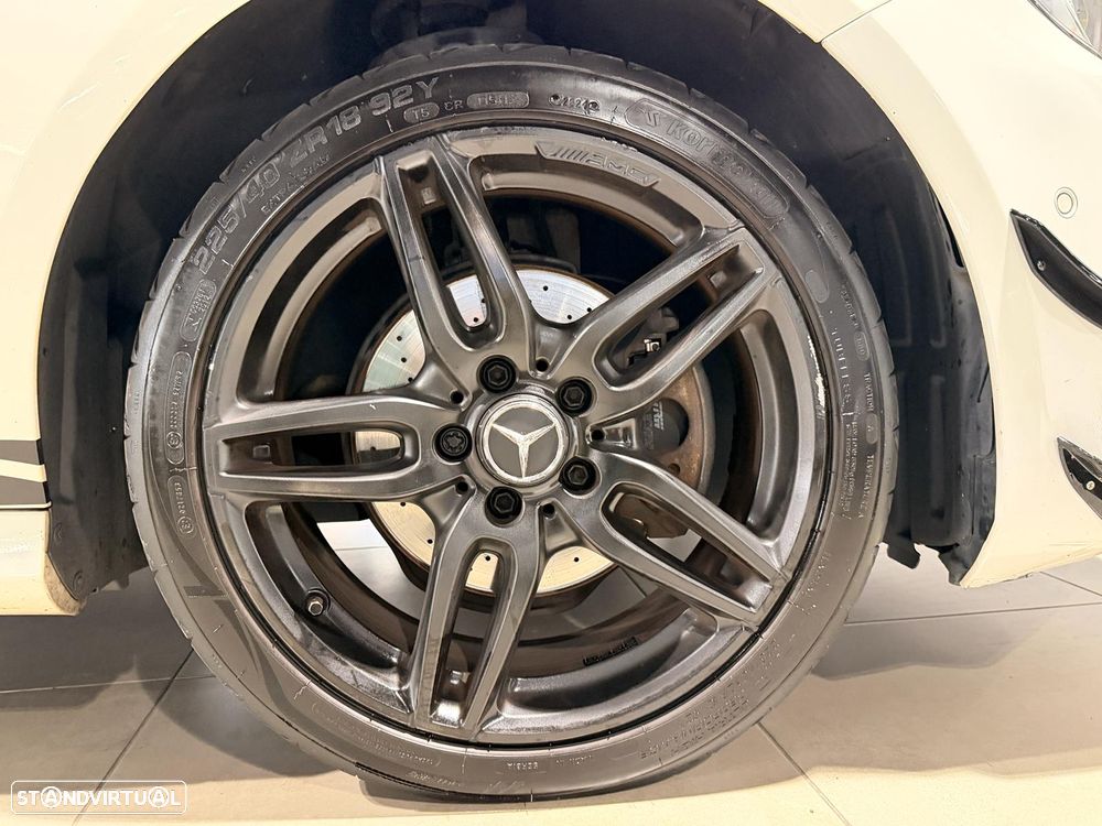 Mercedes-Benz A 180 d 7G-DCT AMG Line - 34