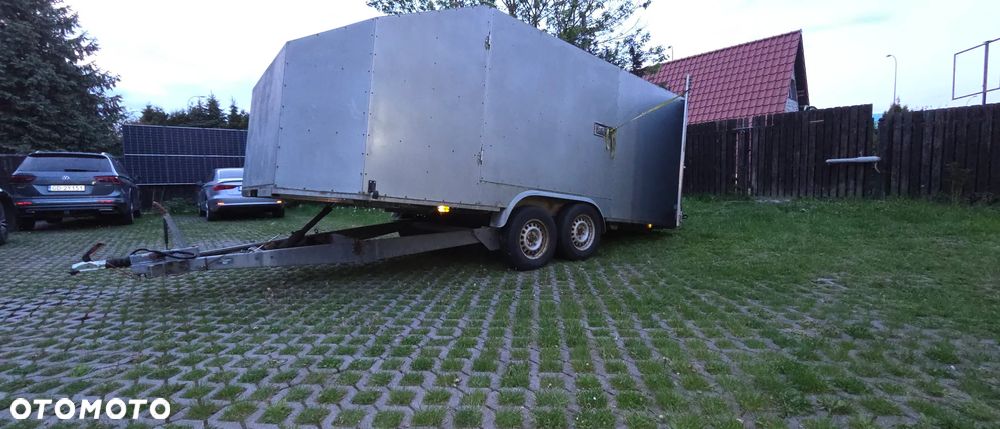 Brenderup KRYTA PRZYCZEPA DO PRZEWOZU POJAZDÓW - 10
