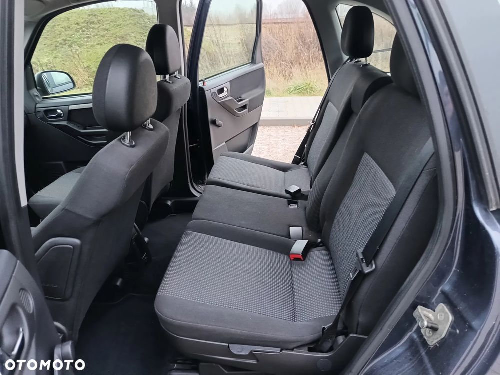 Opel Meriva - 22