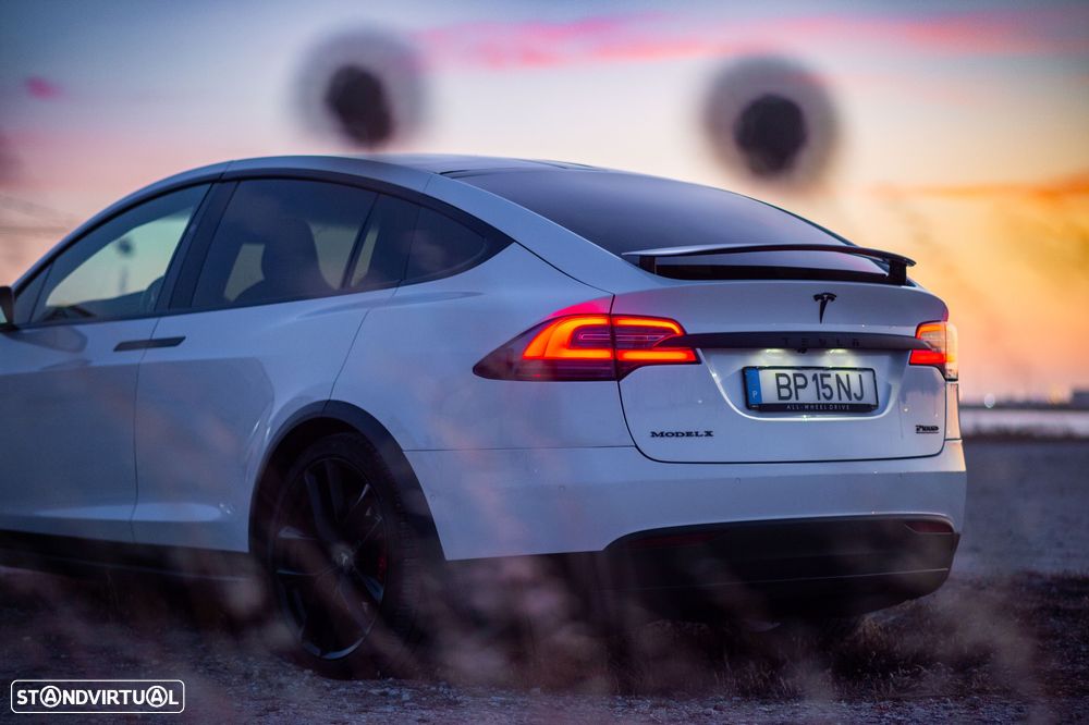 Tesla Model X P100D - 9
