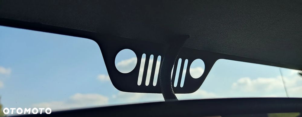 Jeep Wrangler 3.6 Unlim X - 38