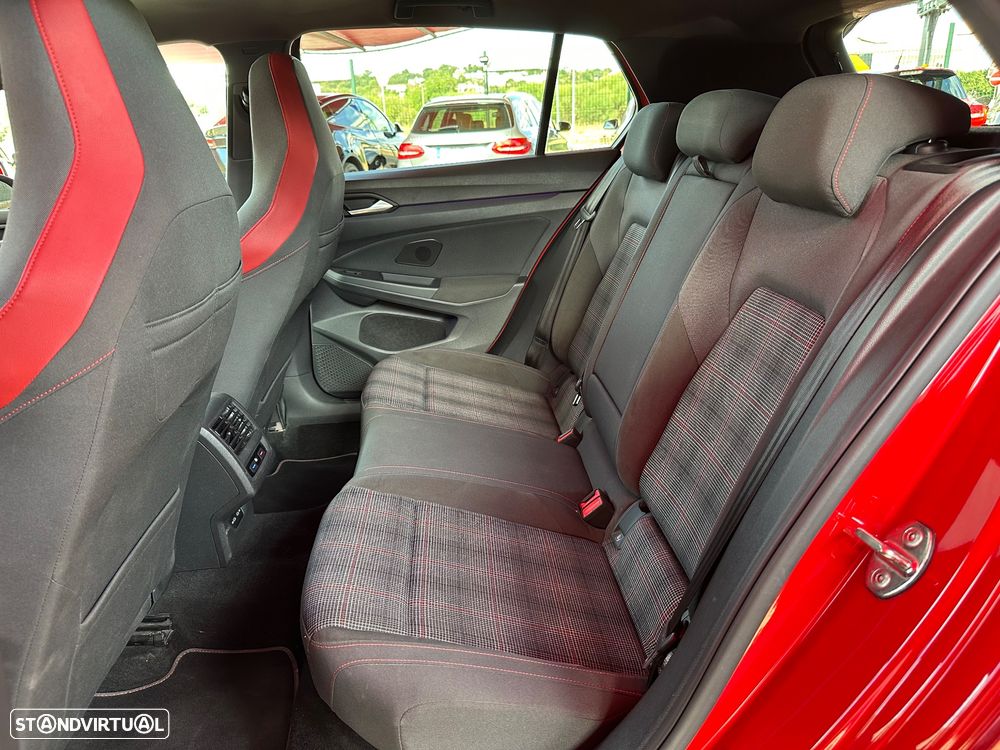 VW Golf GTI 2.0 TSI OPF DSG Performance - 21
