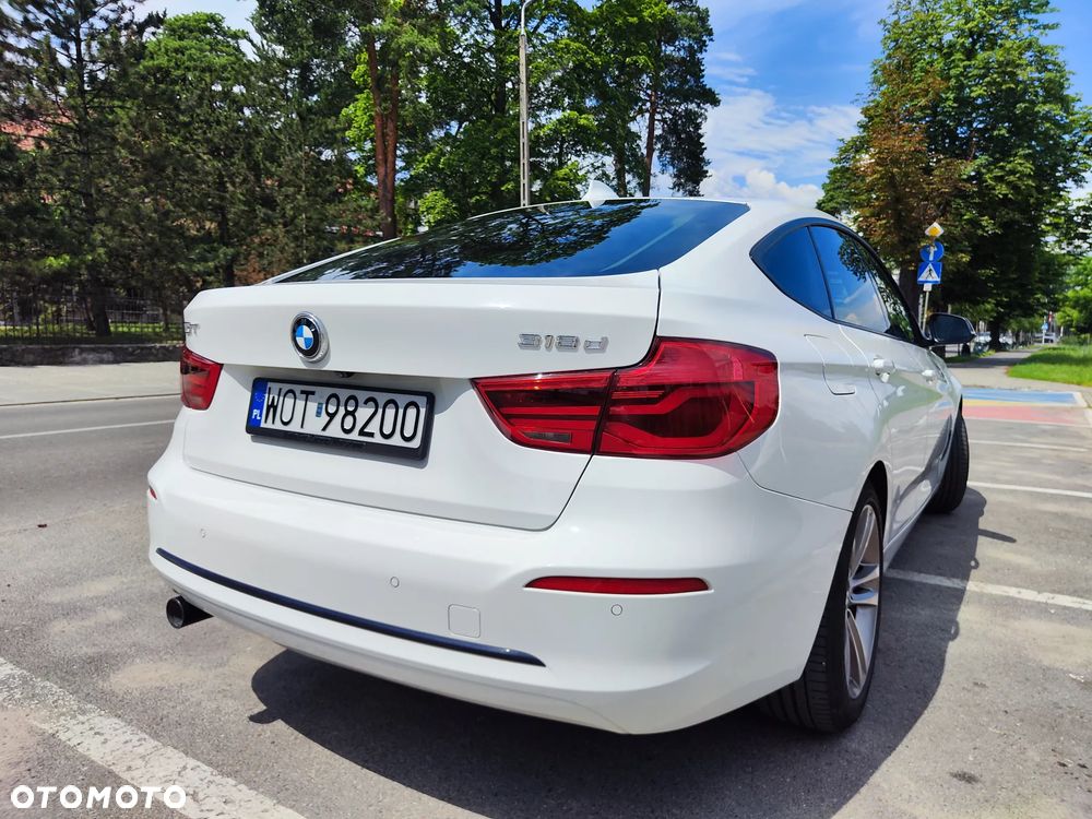 BMW 3GT 318d Sport Line - 7