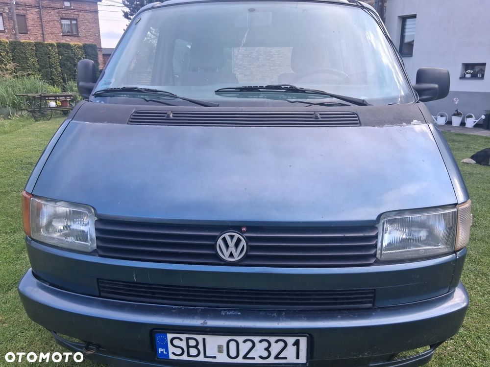 Volkswagen Multivan - 1